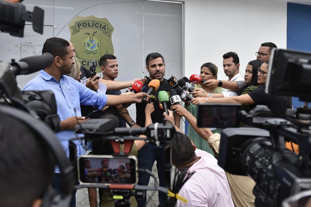 Em Manaus PC AM prende mulher investigada por tentativa de homicídio