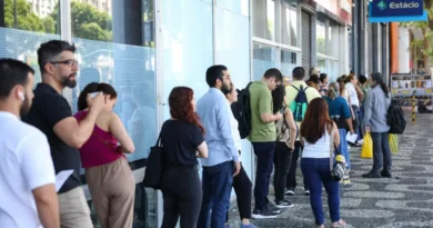 Governo federal vai chamar mais 7 mil servidores em 2026, diz ministra