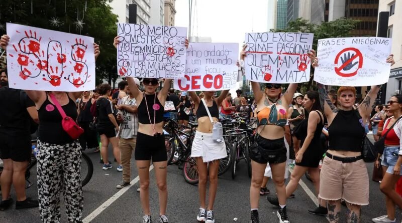 Brasil registra 1.568 feminicídios em 2025