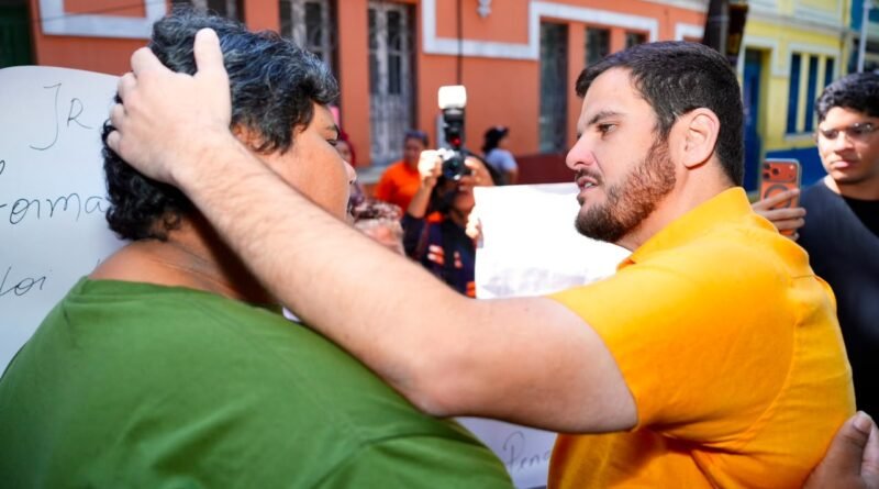 Renato Junior garante realocação de 54 ambulantes