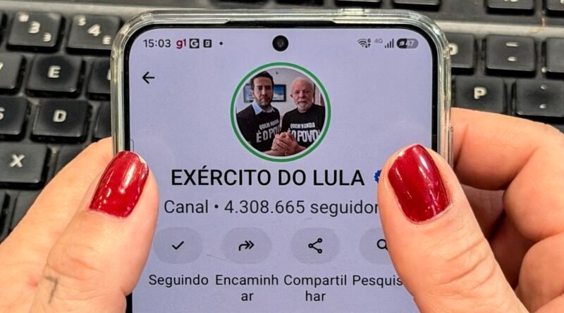 13/10/2026 - Canal do Whatsapp exército do Lula . Foto: Rafa Neddermeyer/Agência Brasil