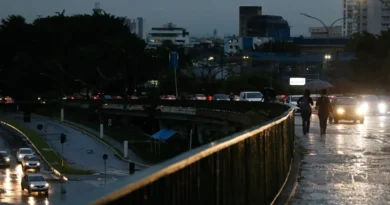 São Paulo (SP),14/03/2023 - Chuva deixa São Paulo em estado de atenção no final da tarde, vista no Viaduto Pompéia. Foto: Fernando Frazão/Agência Brasil