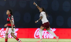Rio de Janeiro (RJ), 11/10/2026 - Lance de jogo entre Flamengo e Fluminense em partida válida pelo Campeonato Brasileiro de Futebol Feminino 2026. Foto: Marina Garcia/Fluminense FC