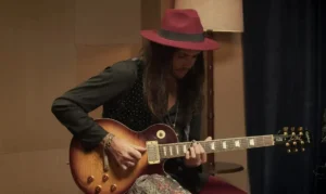 Reality show Duelo de Guitarras, da TV Brasil, termina com destaque para perfil do campeão Pedro Hills. Foto: TV Brasil