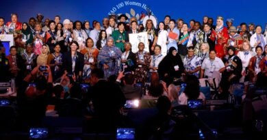 Roma, 16/10/2026 - A Organização das Nações Unidas para a Alimentação e a Agricultura (FAO) homenageou hoje 100 Mulheres Heroínas nos Sistemas Agroalimentares e no Desenvolvimento Rural , reconhecendo mulheres de todo o mundo cujo trabalho está fazendo a diferença nos sistemas agroalimentares e nas comunidades rurais. Pescadoras brasileiras recebem título de heróinas em premiação da FAO Foto: FAO/Divulgação