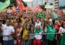 Rio de Janeiro (RJ), 18/10/2026 - Ato pela Democracia com participação de dezenas de artistas que apoiam a reeleição do presidente da República Luiz Inácio Lula da Silva, na orla de Copacabana. Foto: Rovena Rosa/Agência Brasil