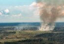 13/10/2026 - Acre - Fogo, queimadas, incêndios florestais e fumaça ameaçam a floresta amazônica no Acre. Entre Cruzeiro do Sul e Marechal Thaumaturgo, a paisagem revela a pressão sobre a vegetação nativa e a biodiversidade. Foto: Rafa Neddermeyer/Agência Brasil