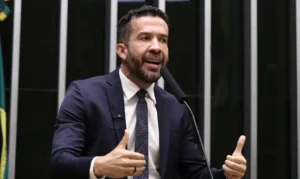 Brasília (DF), 15/04/2026 - Deputado André Janones. Foto: Kayo Magalhães/Câmara dos Deputados