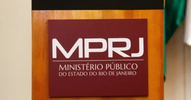 Ministério Público do Estado do Rio de Janeiro (MPRJ) fala sobre denúncia de policiais civis por homicídio doloso e fraude processual em operação no Jacarezinho