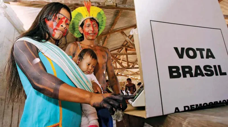 Índios votando durante eleições. Foto: Agência Pública/Divulgação