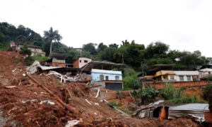 Juiz de Fora (MG), 19/03/2026 - Bairro Três Moinhos, um dos mais afetados pelas fortes chuvas. Um mês depois dos deslizamentos e alagamentos que causaram a morte de mais de 70 pessoas em Juiz de Fora, além de deixar milhares de pessoas desabrigadas. Foto: Tânia Rêgo/Agência Brasil