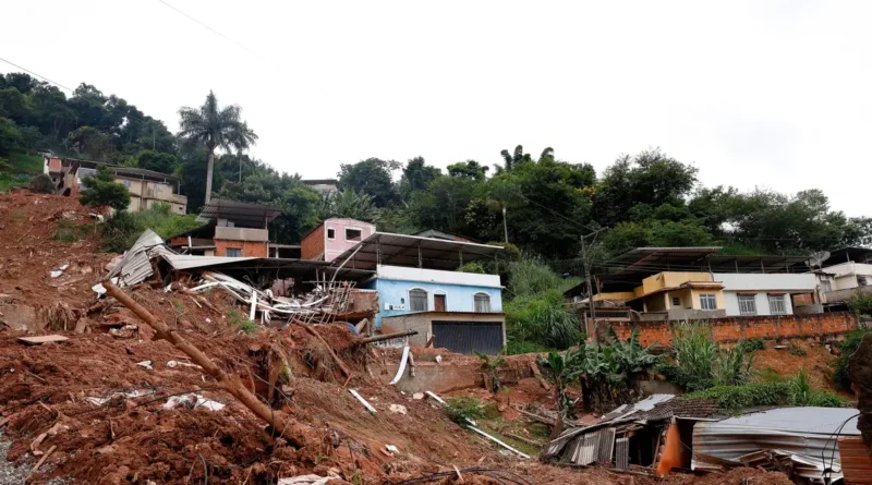 Juiz de Fora (MG), 19/03/2026 - Bairro Três Moinhos, um dos mais afetados pelas fortes chuvas. Um mês depois dos deslizamentos e alagamentos que causaram a morte de mais de 70 pessoas em Juiz de Fora, além de deixar milhares de pessoas desabrigadas. Foto: Tânia Rêgo/Agência Brasil