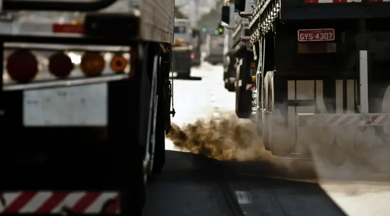 caminhões, poluição, Gases poluentes , trânsito