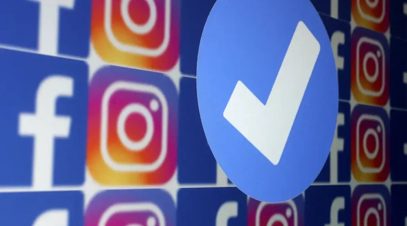 Selo azul de verificação e logos do Facebook e do Instagram 19 de janeiro de 2023 REUTERS/Dado Ruvic/Imagem ilustrativa