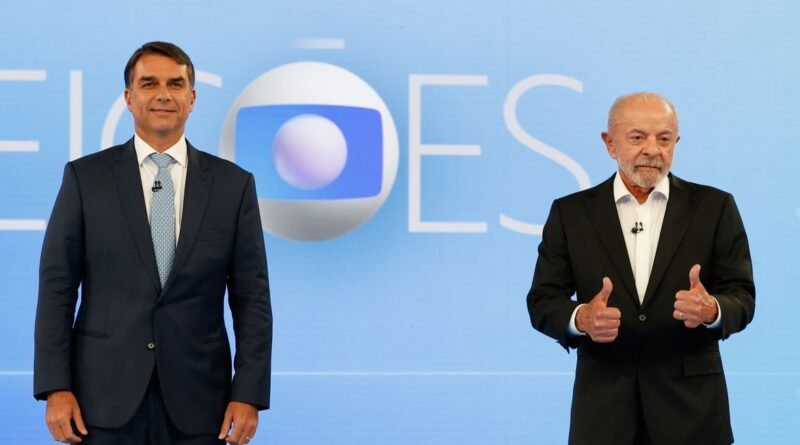 Rio de Janeiro (RJ), 23/10/2026 – Os candidatos à Presidência da República Flávio Bolsonaro (PL) e Luiz Inácio Lula da Silva (PT) participam de debate transmitido pela TV Globo no segundo turno das eleições. Foto: Fernando Frazão/Agência Brasil