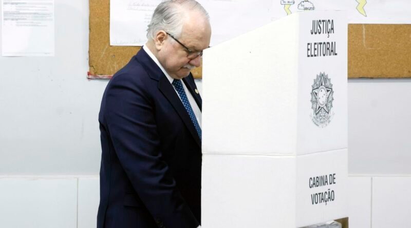Brasília (DF), 25/10/2026 - Presidente do STF, Luiz Edson Fachin votando duarnte segundo tuno da eleições. Foto: Antonio Augusto/TSE