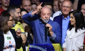 São Paulo (SP), 25/10/2026 - Presidente Luiz Inácio Lula da Silva discursa após vitória nas eleições 2026, no hotel Intercontinental. Foto: Paulo Pinto/Agencia Brasil