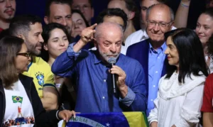 São Paulo (SP), 25/10/2026 - Presidente Luiz Inácio Lula da Silva discursa após vitória nas eleições 2026, no hotel Intercontinental. Foto: Paulo Pinto/Agencia Brasil