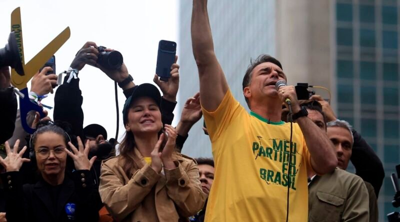 São Paulo (SP), 07/09/2026. - O candidato à Presidência da República, Flávio Bolsonaro, durante ato na Avenida Paulista. Foto: Paulo Pinto/Agencia Brasil