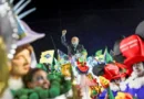 A carnival float depicting Brazil's President Luiz Inacio Lula da Silva is displayed as revellers from the Academicos de Niteroi samba school perform during the Carnival in Rio de Janeiro, Brazil, February 15, 2026. REUTERS/Ricardo Moraes