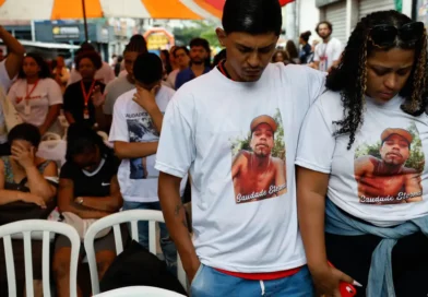 Rio de Janeiro (RJ), 28/10/2026 – Ato no Complexo da Penha em memória de um ano da Operação Contenção, que deixou 122 mortos após ação policial, reúne familiares e moradores para discutir segurança pública nas favelas e leva atividades para crianças da comunidade. Foto: Fernando Frazão/Agência Brasil